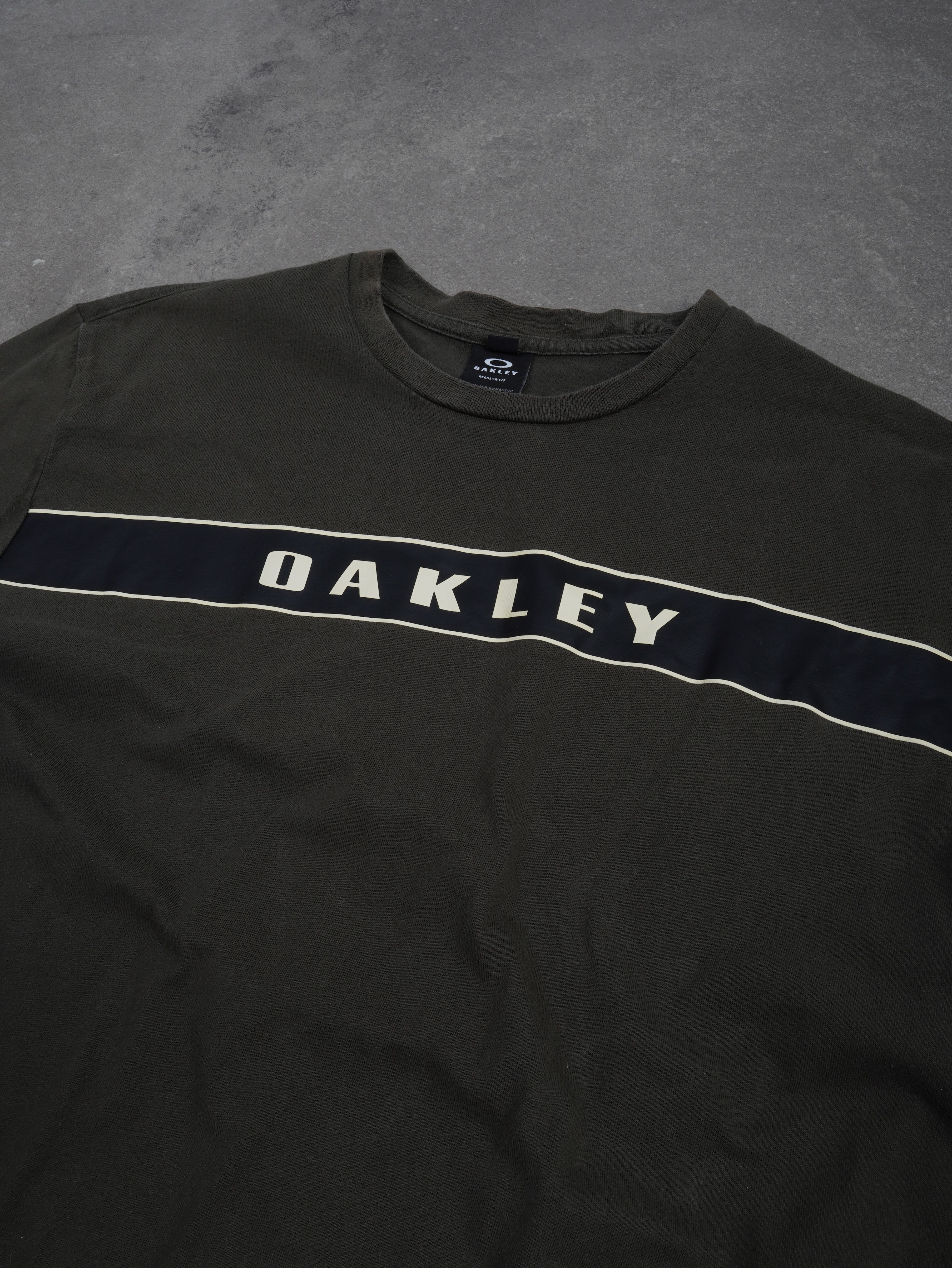 Oakley Vintage Oakley T-Shirt - M, Grün, Größe M, unisex, Zustand Sehr gut, Preis 49.95€ – Rückansicht