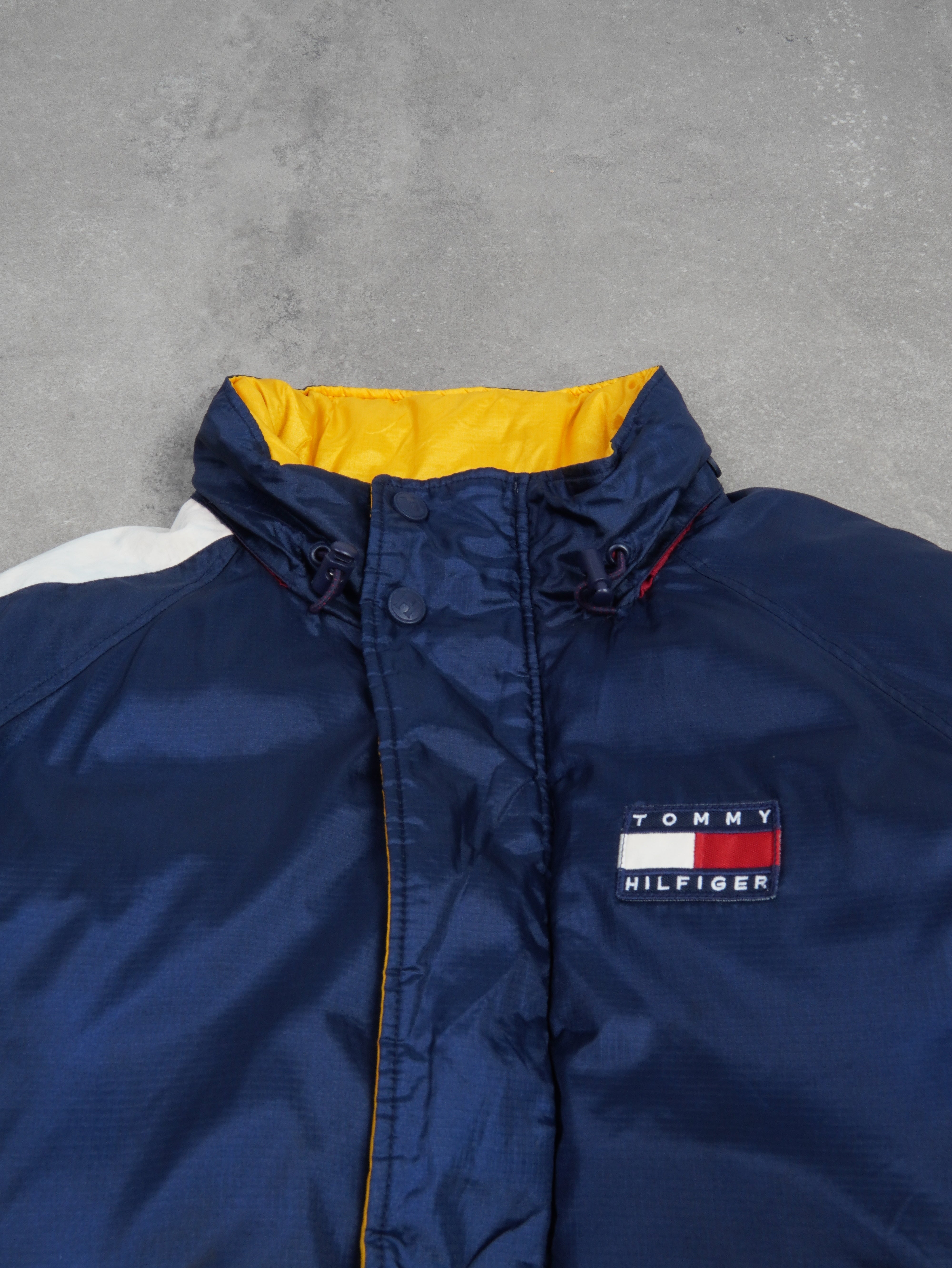 Tommy Hilfiger Vintage Tommy Hilfiger Puffer Jacke - L, Blau, Größe L, unisex, Zustand Gut, Preis 79.95€ – Vorderansicht