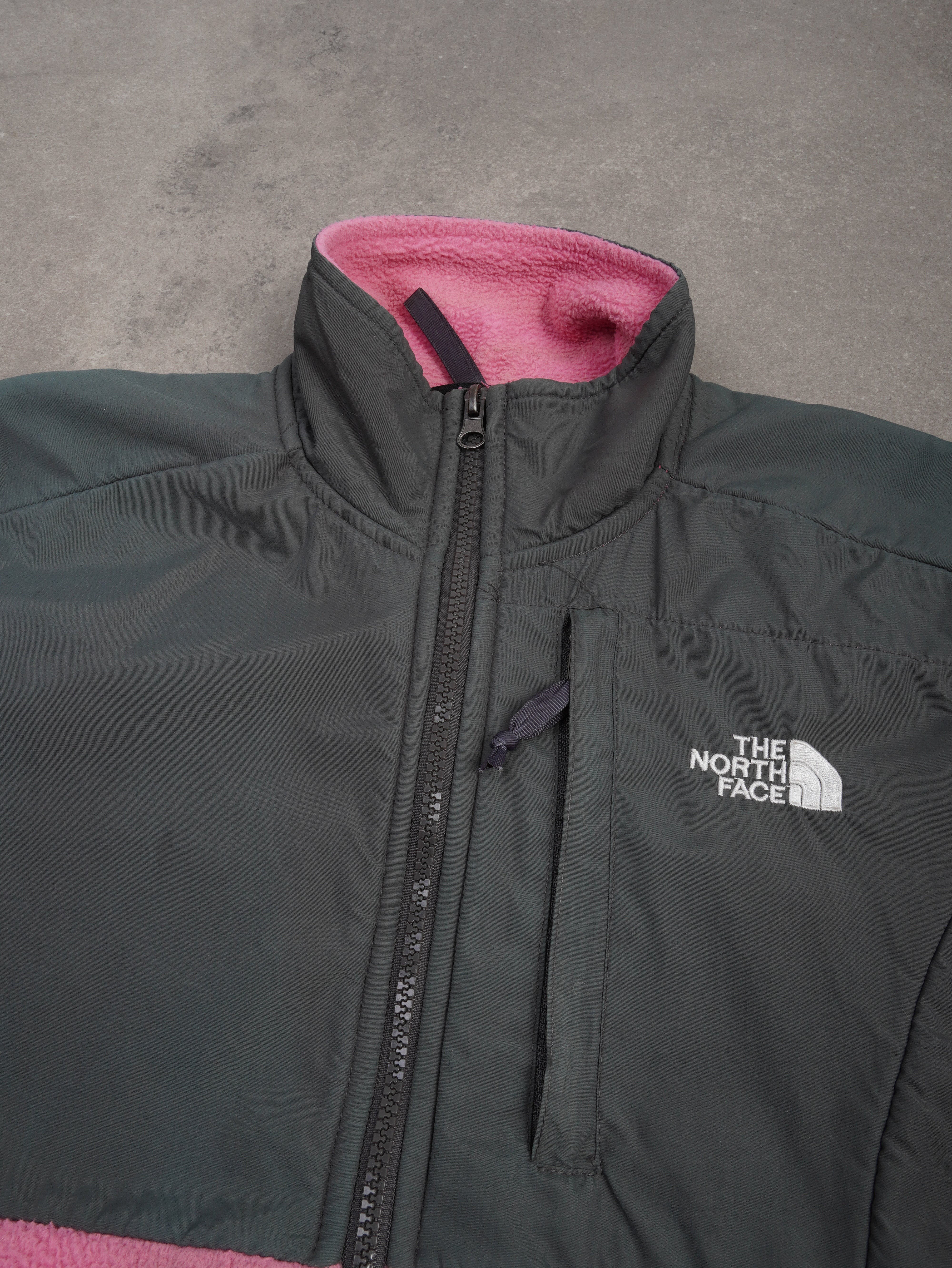 The North Face Vintage The North Face Denali Fleecejacke - S, Rosa, Größe S, unisex, Zustand Gut, Preis 44.95€ – Rückansicht
