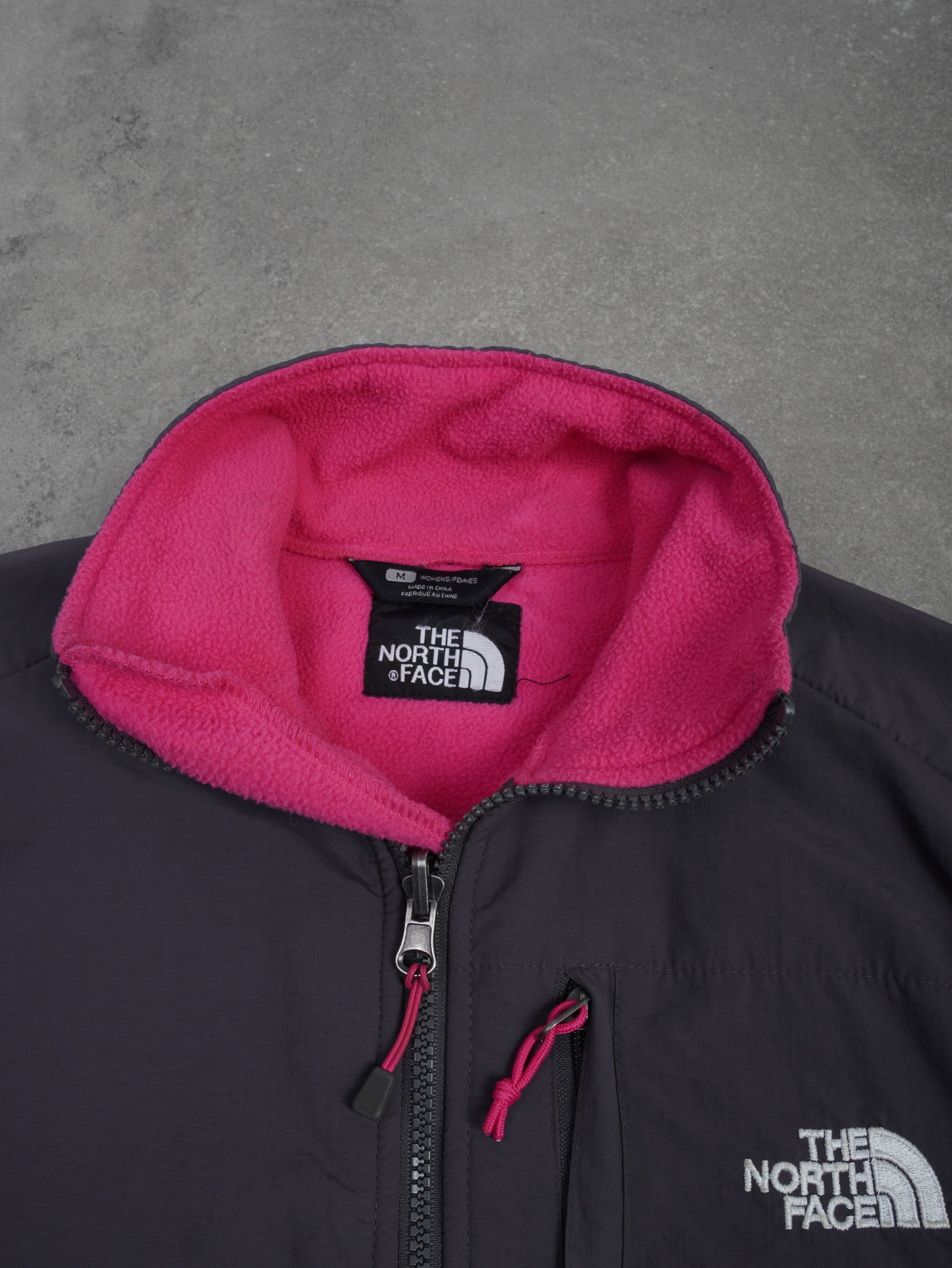 The North Face Vintage The North Face Denali Fleecejacke - M, Rosa, Größe M, unisex, Zustand Gut, Preis 39.95€ – Rückansicht
