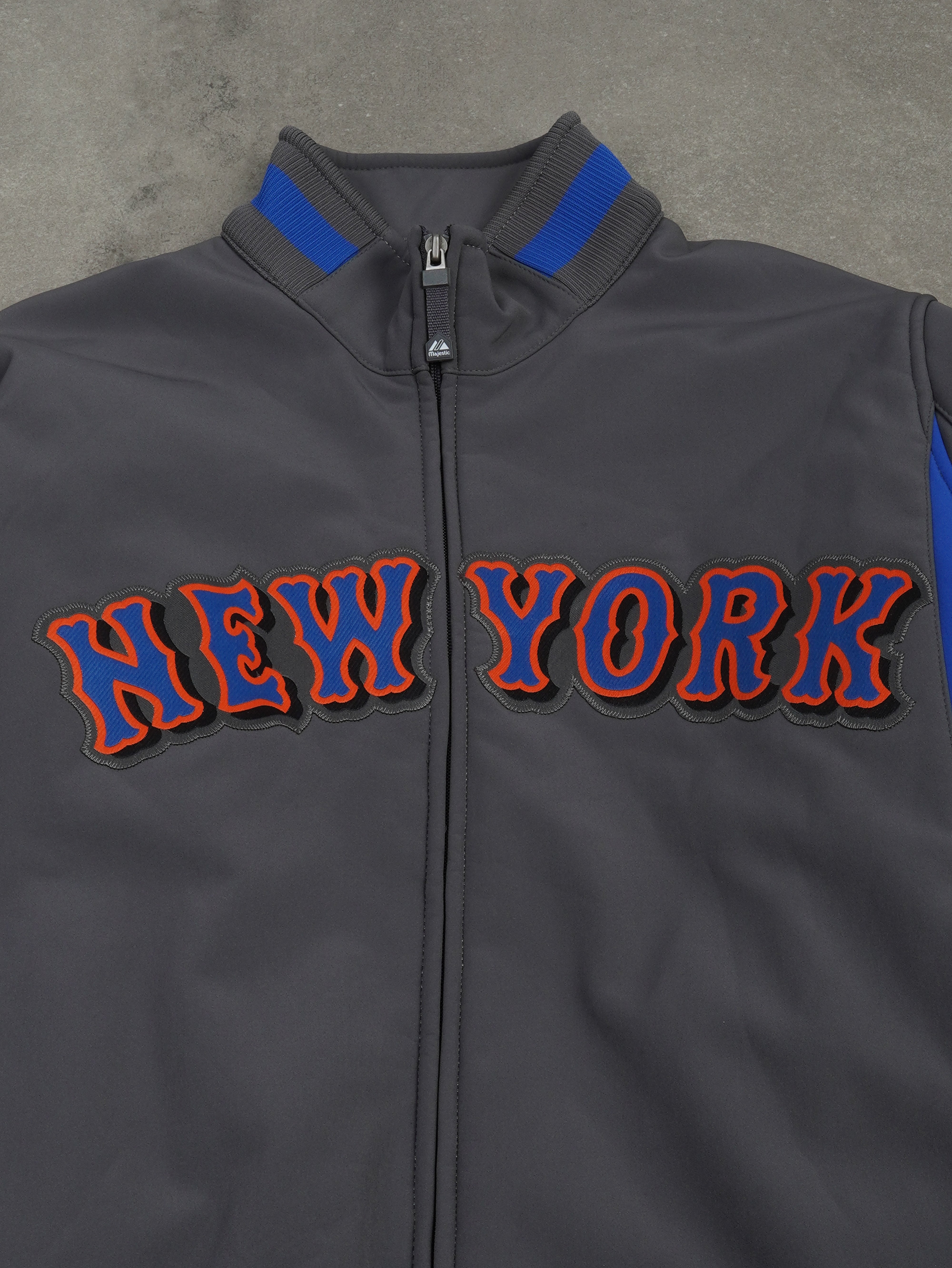 Majestic Vintage Majestic New York Jacke - S, Grau, Größe S, unisex, Zustand Sehr gut, Preis 149.95€ – Rückansicht