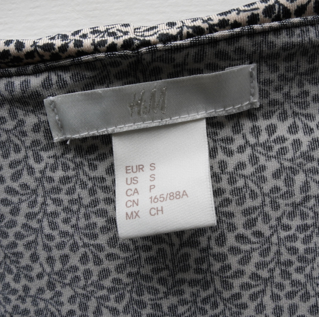 H&M Damen Langarmshirt - S , Beige, Größe S, Damen, Zustand Sehr Gut, Preis 5€ – Etikett