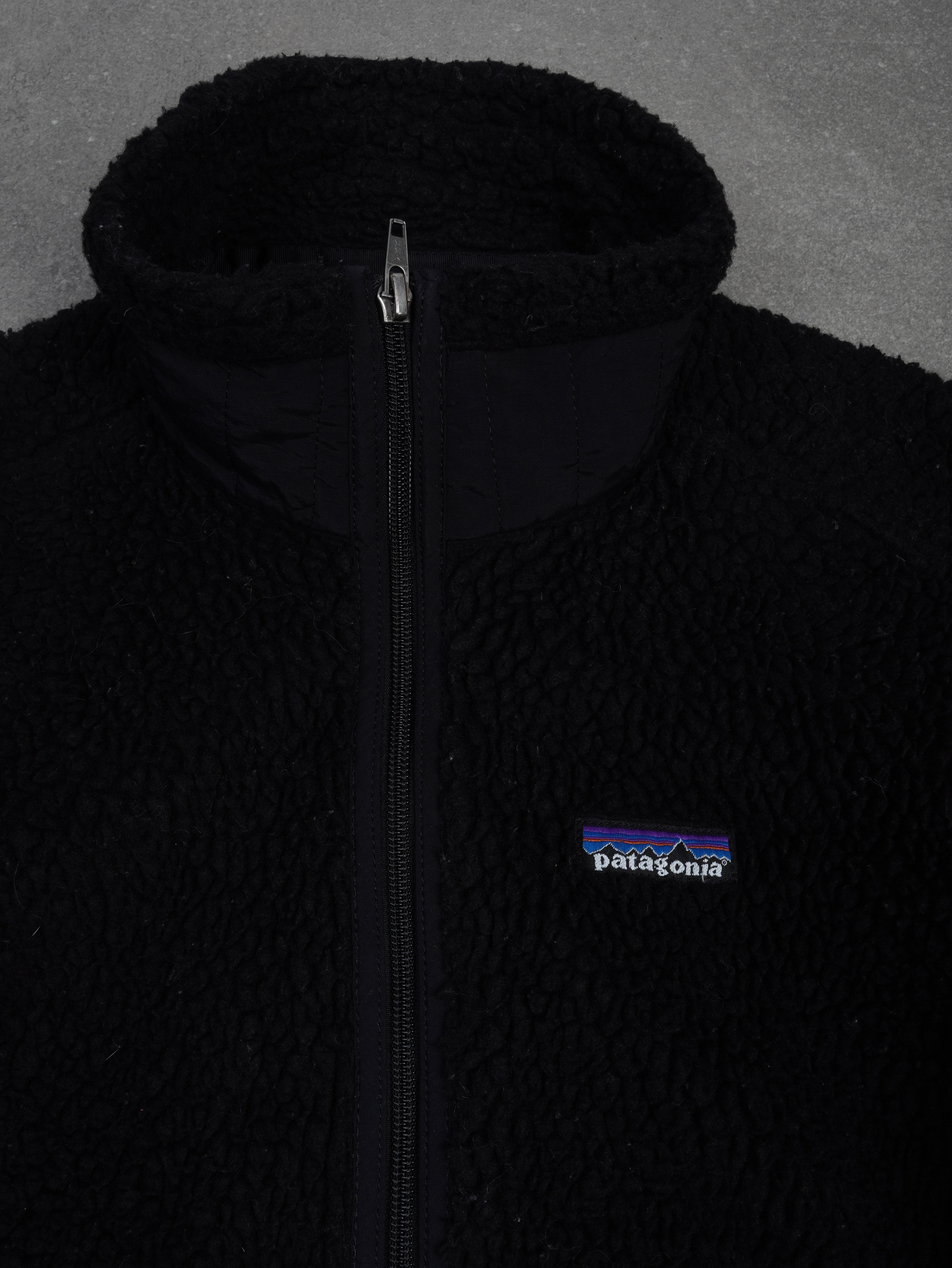Patagonia Vintage Patagonia Teddy Fleece Jacke - M, Schwarz, Größe M, unisex, Zustand Sehr gut, Preis 99.95€ – Rückansicht